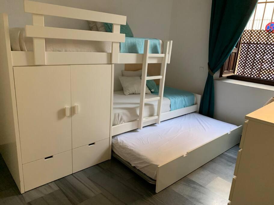 Beautiful Silent Apartment Private Parking Sevilla Dış mekan fotoğraf